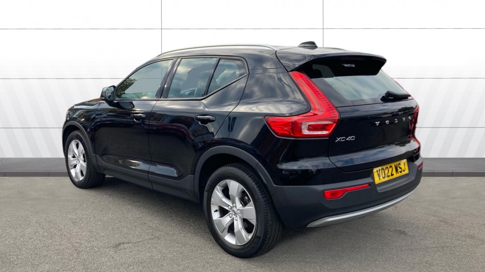 Volvo XC40 1.5 T3 [163] Momentum 5dr Petrol Estate - Image 2