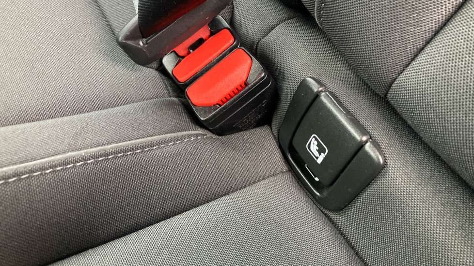 Volvo XC40 1.5 T3 [163] Momentum 5dr Petrol Estate - Image 17
