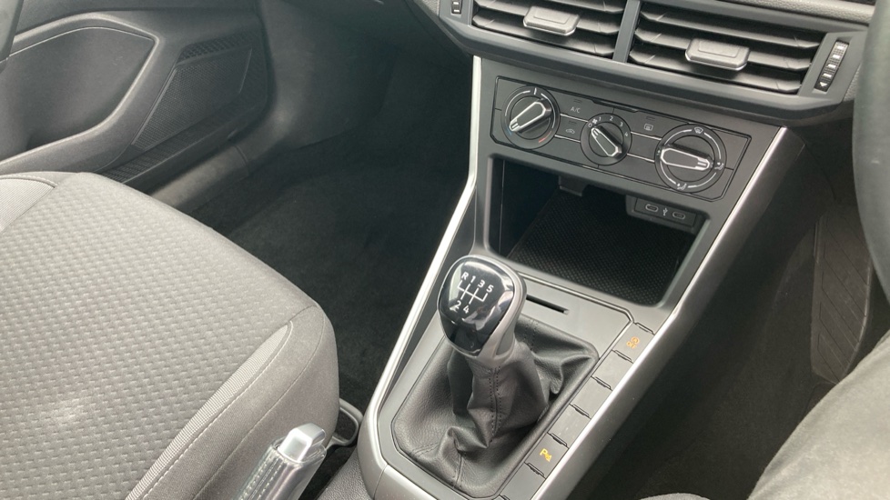 Volkswagen Polo 1.0 TSI Life 5dr Petrol Hatchback - Image 35