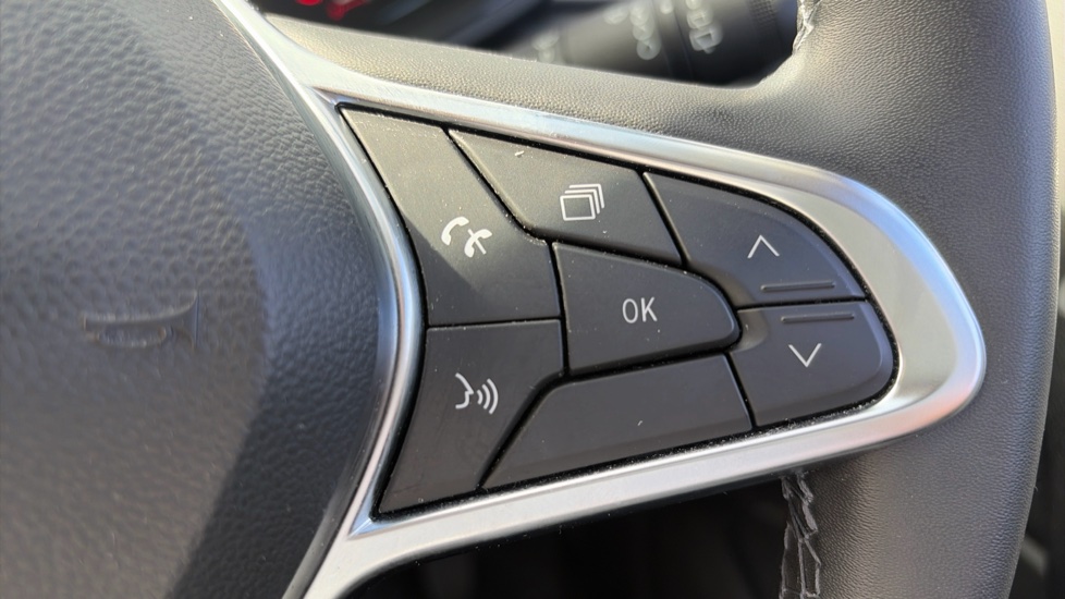 Renault Captur 1.6 E-Tech full hybrid 145 Techno 5dr Auto Hybrid Hatchback - Image 22