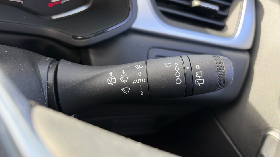 Renault Captur 1.6 E-Tech full hybrid 145 Techno 5dr Auto Hybrid Hatchback - Image 23