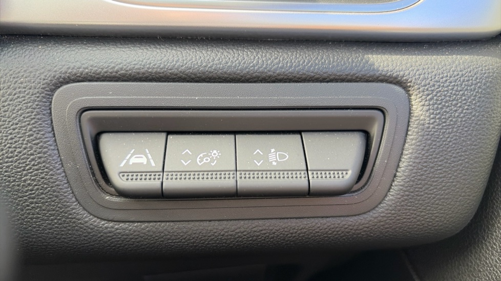 Renault Captur 1.6 E-Tech full hybrid 145 Techno 5dr Auto Hybrid Hatchback - Image 26