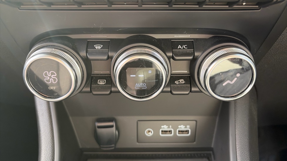 Renault Captur 1.6 E-Tech full hybrid 145 Techno 5dr Auto Hybrid Hatchback - Image 28