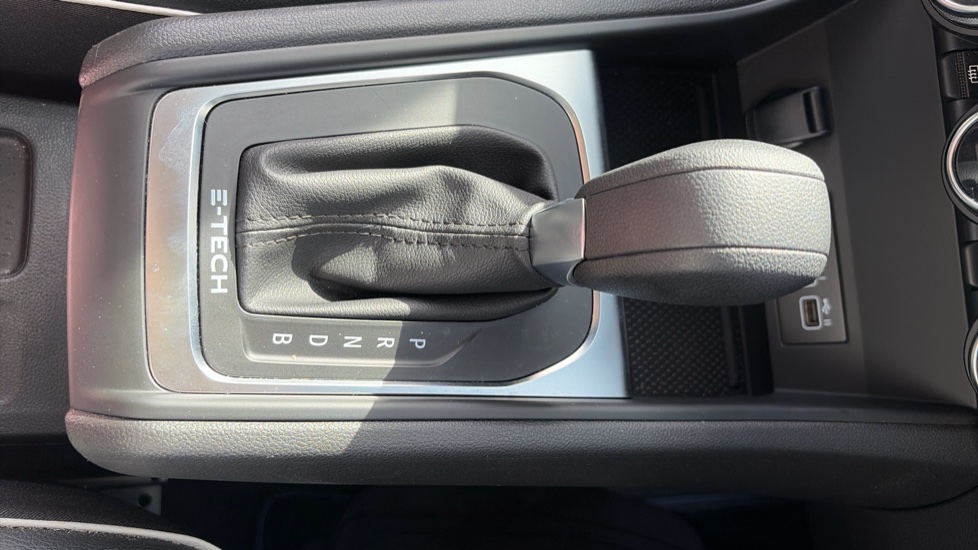 Renault Captur 1.6 E-Tech full hybrid 145 Techno 5dr Auto Hybrid Hatchback - Image 30