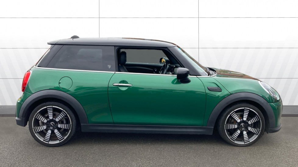 MINI Hatchback 1.5 Cooper Exclusive 3dr Petrol Hatchback - Image 5