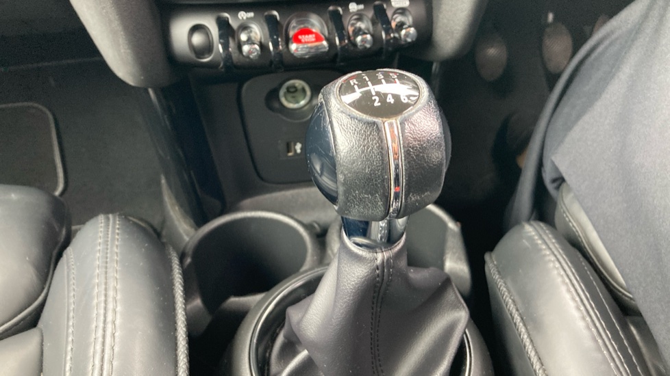 MINI Hatchback 1.5 Cooper Exclusive 3dr Petrol Hatchback - Image 13