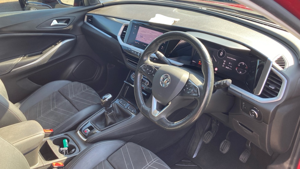 Vauxhall Grandland 1.2 Turbo Ultimate 5dr Petrol Hatchback - Image 11