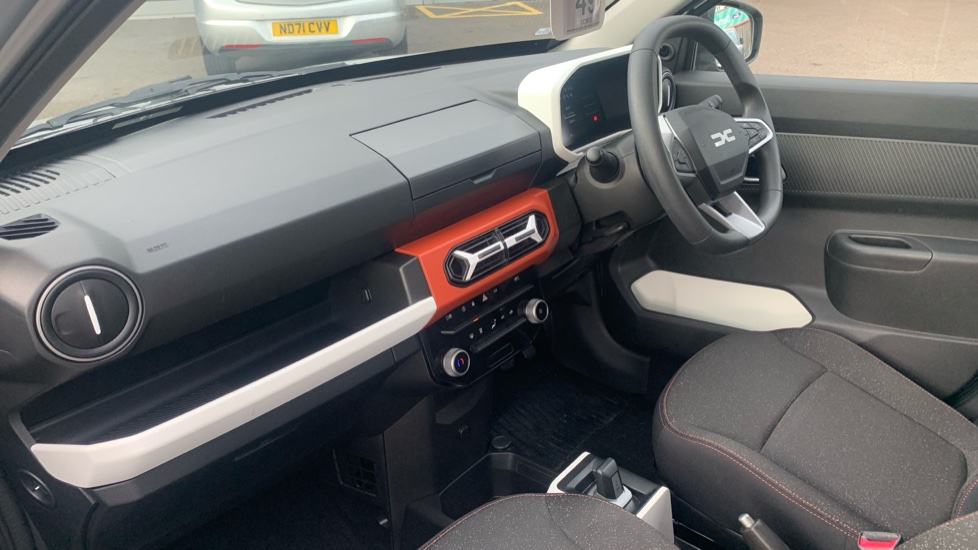 Dacia Spring 27kWh Expression 65 48kW 5dr Auto Electric Hatchback - Image 9