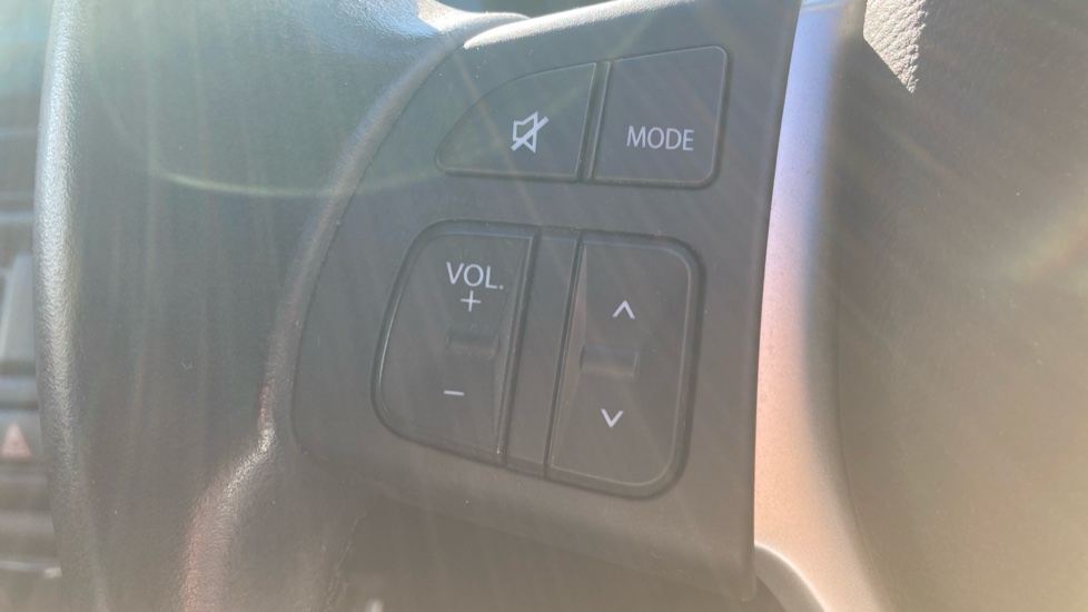 Suzuki S-Cross 1.4 Boosterjet 48V Hybrid Motion 5dr Petrol Hatchback - Image 23