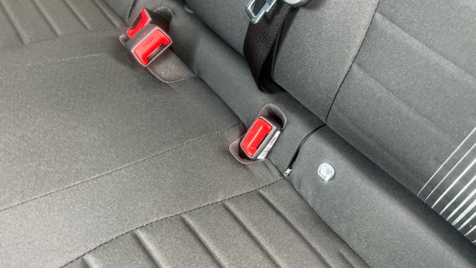 Hyundai i10 1.0 MPi Premium 5dr Auto Petrol Hatchback - Image 17