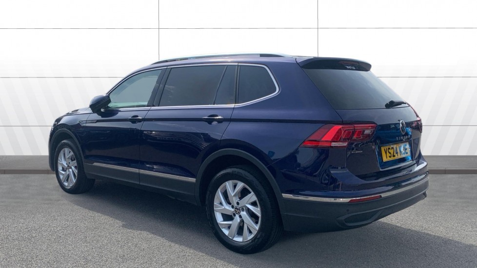 Volkswagen Tiguan Allspace 1.5 TSI Life 5dr DSG Petrol Estate - Image 2