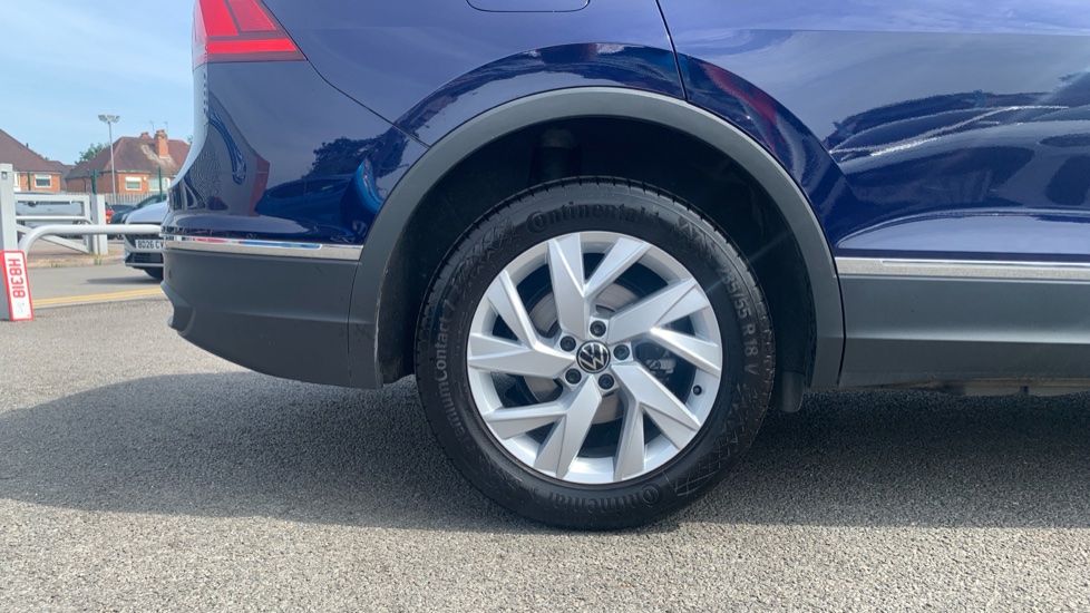 Volkswagen Tiguan Allspace 1.5 TSI Life 5dr DSG Petrol Estate - Image 7