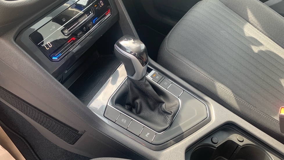 Volkswagen Tiguan Allspace 1.5 TSI Life 5dr DSG Petrol Estate - Image 13
