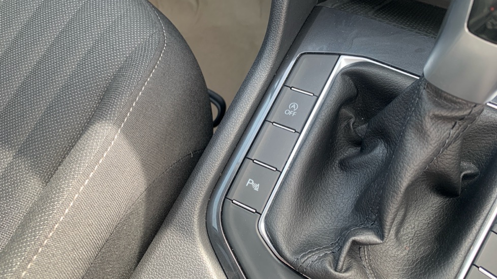 Volkswagen Tiguan Allspace 1.5 TSI Life 5dr DSG Petrol Estate - Image 34