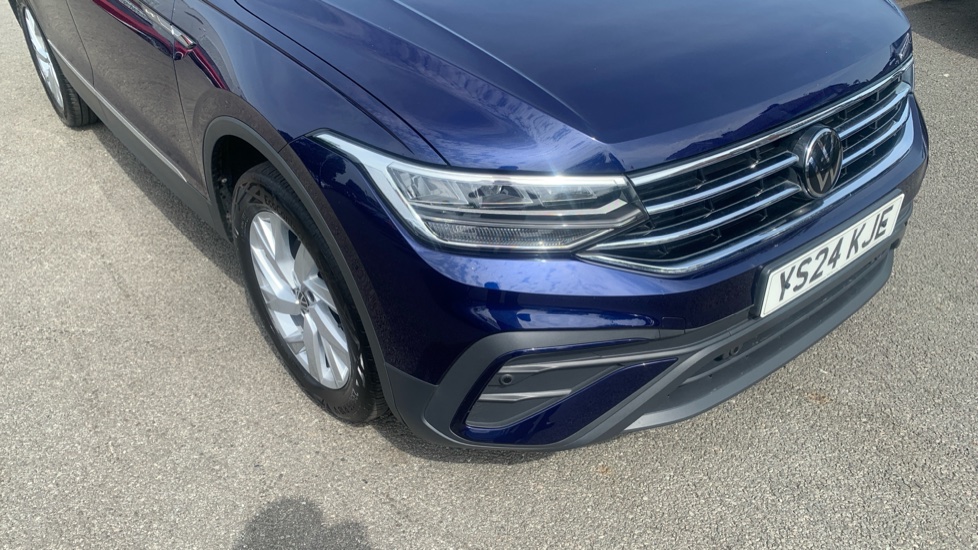 Volkswagen Tiguan Allspace 1.5 TSI Life 5dr DSG Petrol Estate - Image 45