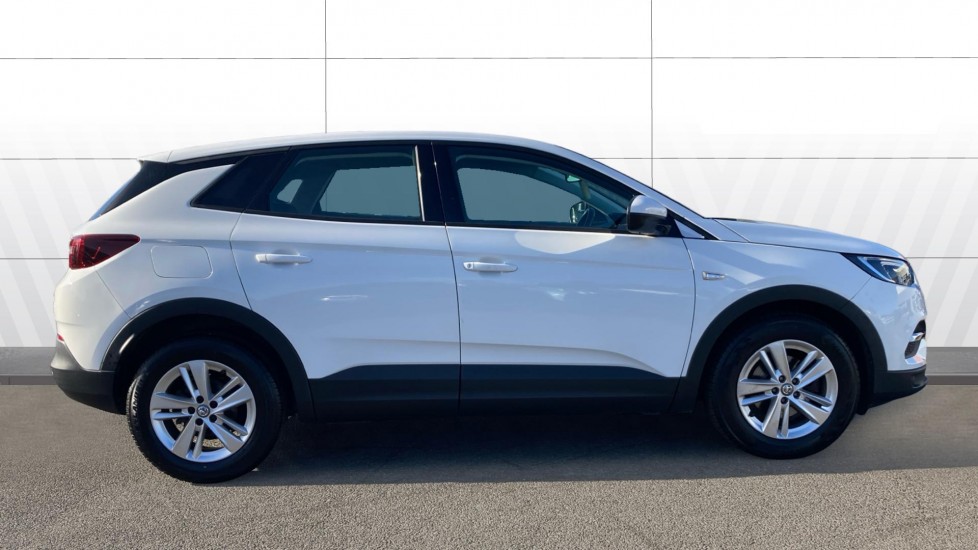 Vauxhall Grandland X 1.2 Turbo SE 5dr Petrol Hatchback - Image 5