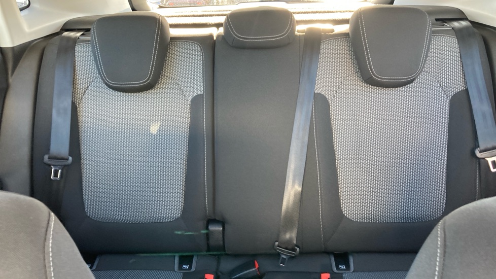 Vauxhall Grandland X 1.2 Turbo SE 5dr Petrol Hatchback - Image 15