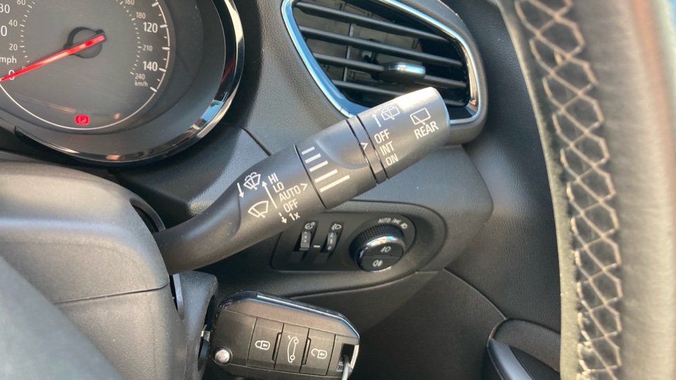 Vauxhall Grandland X 1.2 Turbo SE 5dr Petrol Hatchback - Image 23