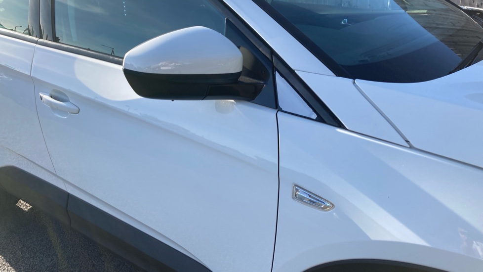 Vauxhall Grandland X 1.2 Turbo SE 5dr Petrol Hatchback - Image 39