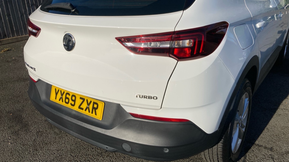 Vauxhall Grandland X 1.2 Turbo SE 5dr Petrol Hatchback - Image 48