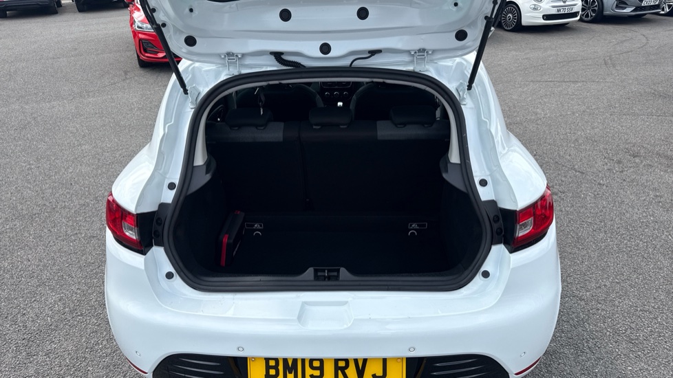 Renault Clio 0.9 TCE 75 Iconic 5dr Petrol Hatchback - Image 4