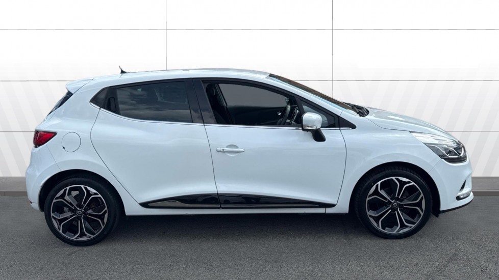 Renault Clio 0.9 TCE 75 Iconic 5dr Petrol Hatchback - Image 5