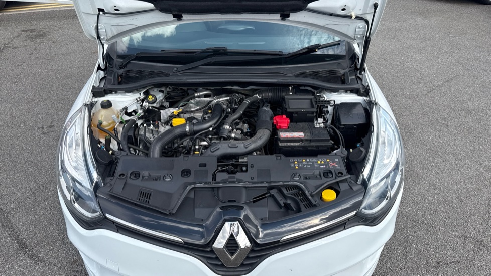 Renault Clio 0.9 TCE 75 Iconic 5dr Petrol Hatchback - Image 8