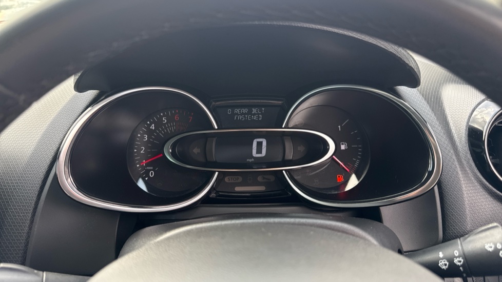 Renault Clio 0.9 TCE 75 Iconic 5dr Petrol Hatchback - Image 18
