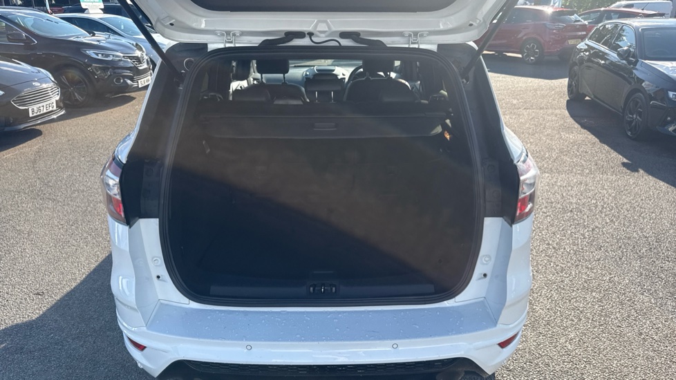 Ford Kuga 1.5 EcoBoost ST-Line 5dr 2WD Petrol Estate - Image 4