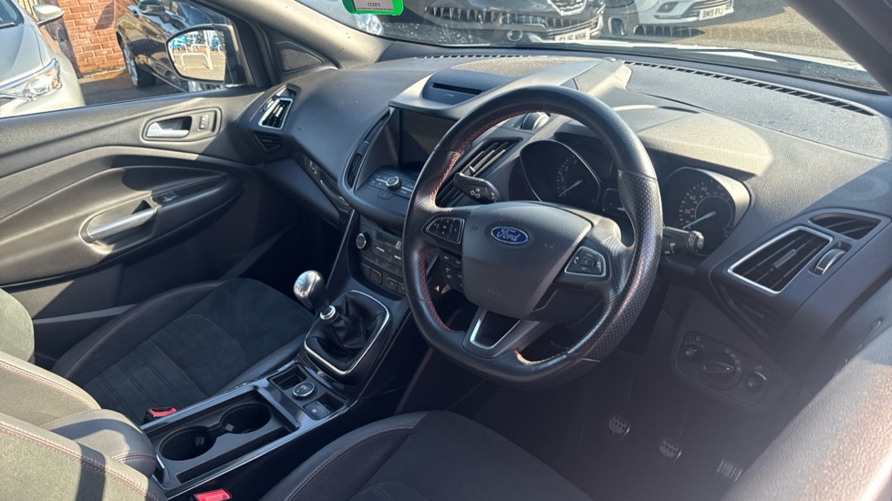 Ford Kuga 1.5 EcoBoost ST-Line 5dr 2WD Petrol Estate - Image 11