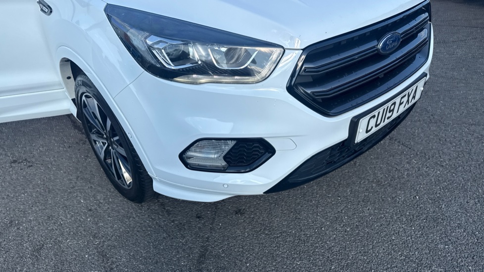 Ford Kuga 1.5 EcoBoost ST-Line 5dr 2WD Petrol Estate - Image 41