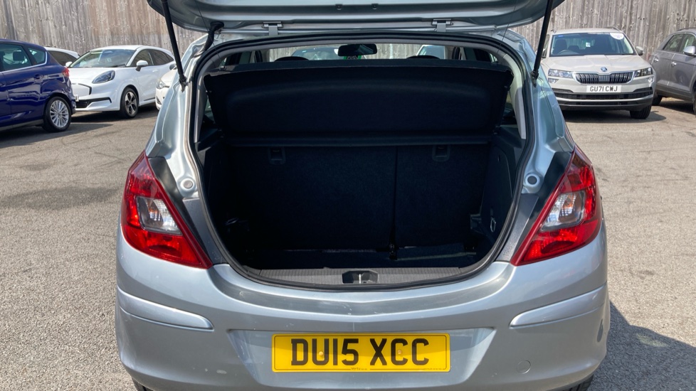 Vauxhall Corsa 1.4 SXi 5dr [AC] Petrol Hatchback - Image 4