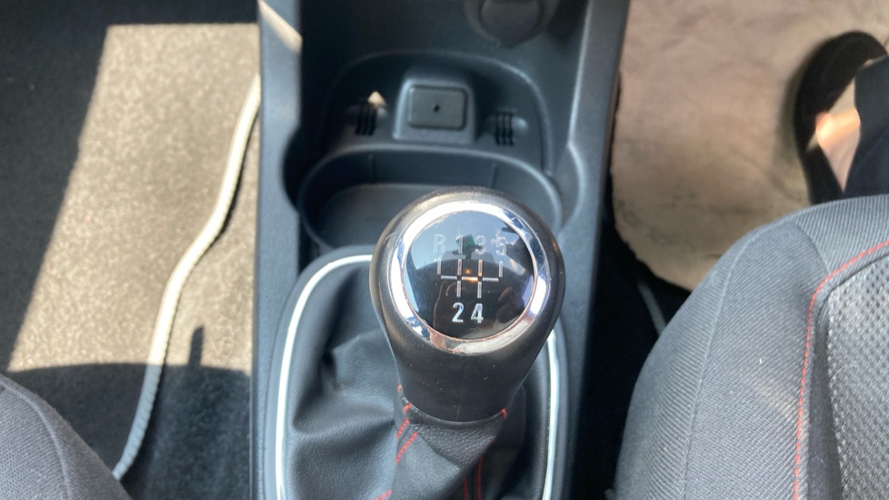Vauxhall Corsa 1.4 SXi 5dr [AC] Petrol Hatchback - Image 22
