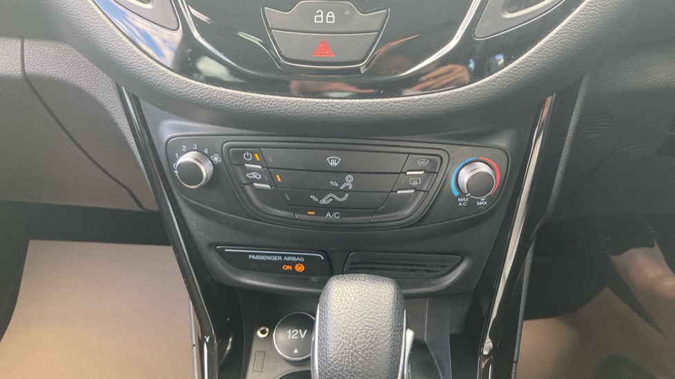 Ford B-MAX 1.6 Zetec 5dr Powershift Petrol Hatchback - Image 22