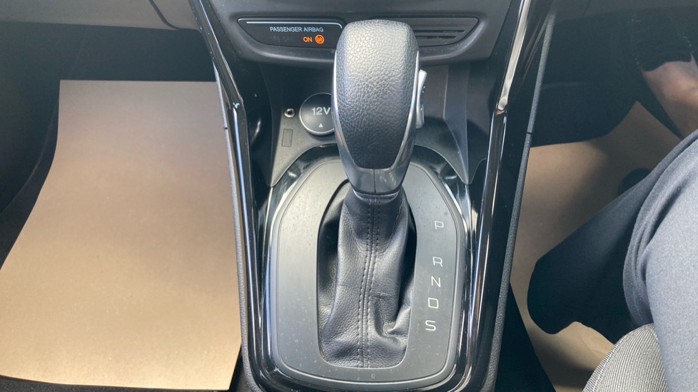 Ford B-MAX 1.6 Zetec 5dr Powershift Petrol Hatchback - Image 23