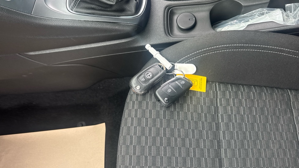 Vauxhall Astra 1.6 CDTi 16V 136 Tech Line Nav 5dr Diesel Hatchback - Image 20