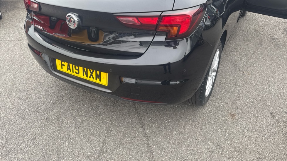 Vauxhall Astra 1.6 CDTi 16V 136 Tech Line Nav 5dr Diesel Hatchback - Image 33