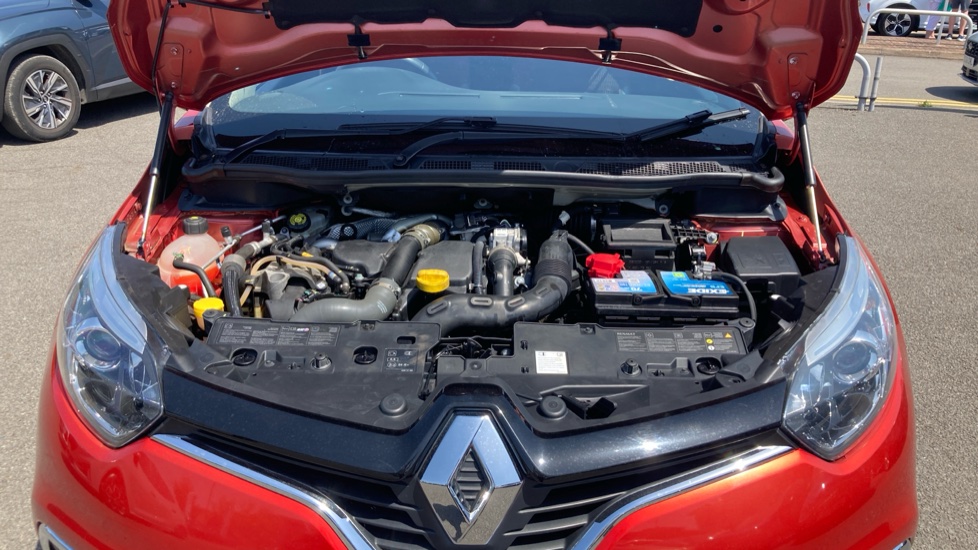 Renault Captur 1.5 dCi 90 Signature Energy 5dr Diesel Hatchback - Image 8