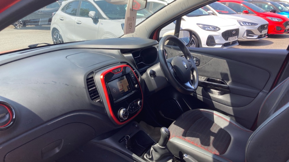 Renault Captur 1.5 dCi 90 Signature Energy 5dr Diesel Hatchback - Image 9