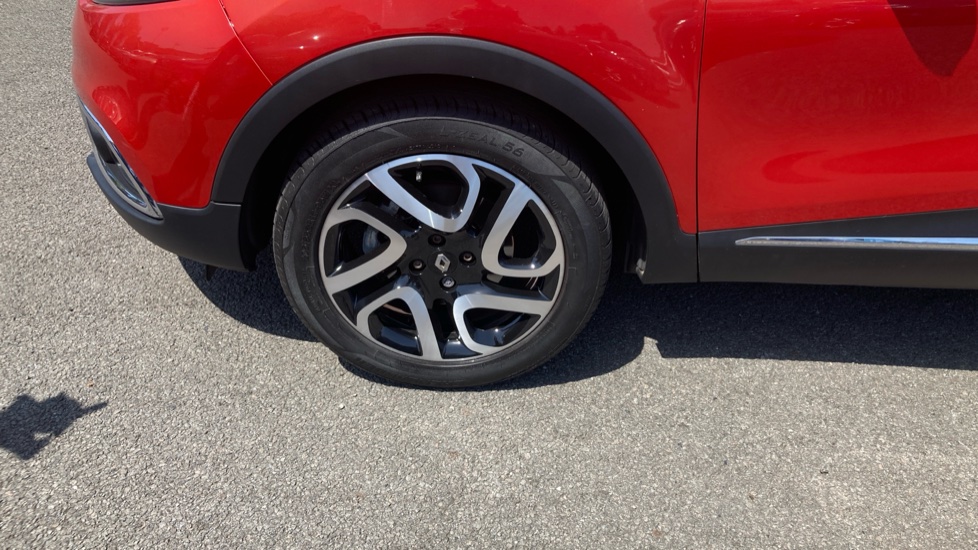 Renault Captur 1.5 dCi 90 Signature Energy 5dr Diesel Hatchback - Image 35