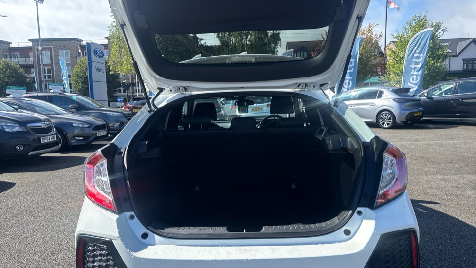 Honda Civic 1.0 VTEC Turbo SR 5dr Petrol Hatchback - Image 4