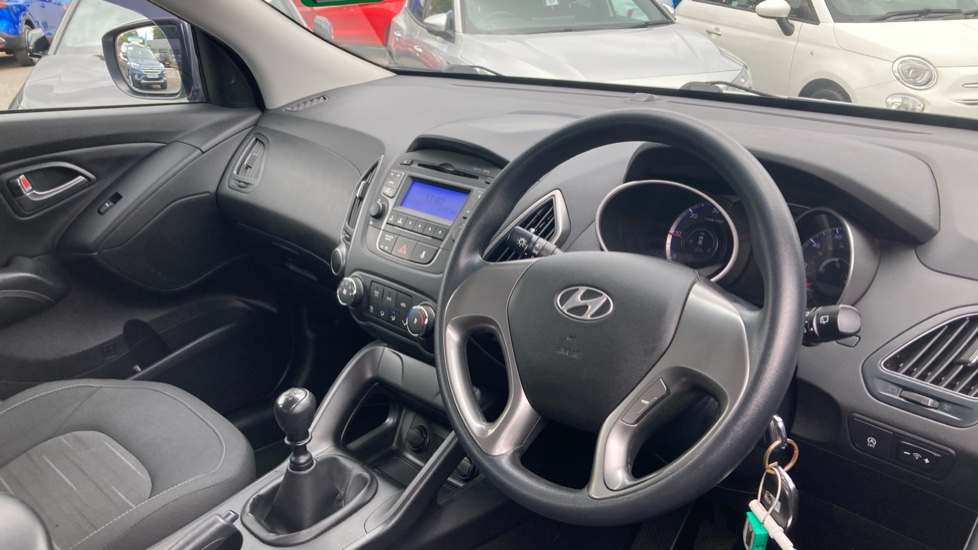 Hyundai ix35 1.7 CRDi Blue Drive S 5dr 2WD Diesel Estate - Image 11