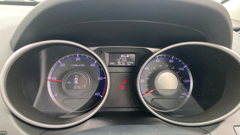 Hyundai ix35 1.7 CRDi Blue Drive S 5dr 2WD Diesel Estate - Image 18