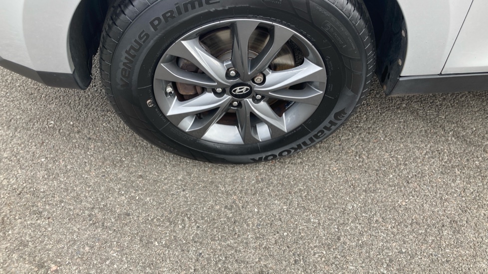 Hyundai ix35 1.7 CRDi Blue Drive S 5dr 2WD Diesel Estate - Image 28