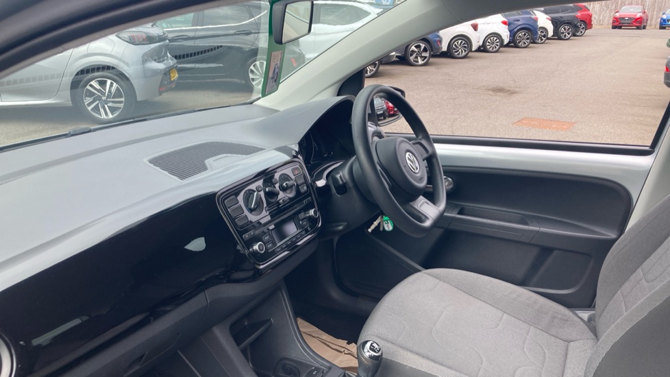 Volkswagen Up 1.0 Move Up 5dr Petrol Hatchback - Image 9