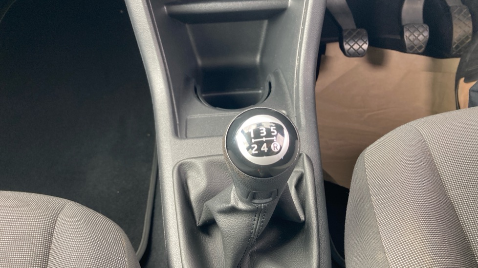 Volkswagen Up 1.0 Move Up 5dr Petrol Hatchback - Image 13