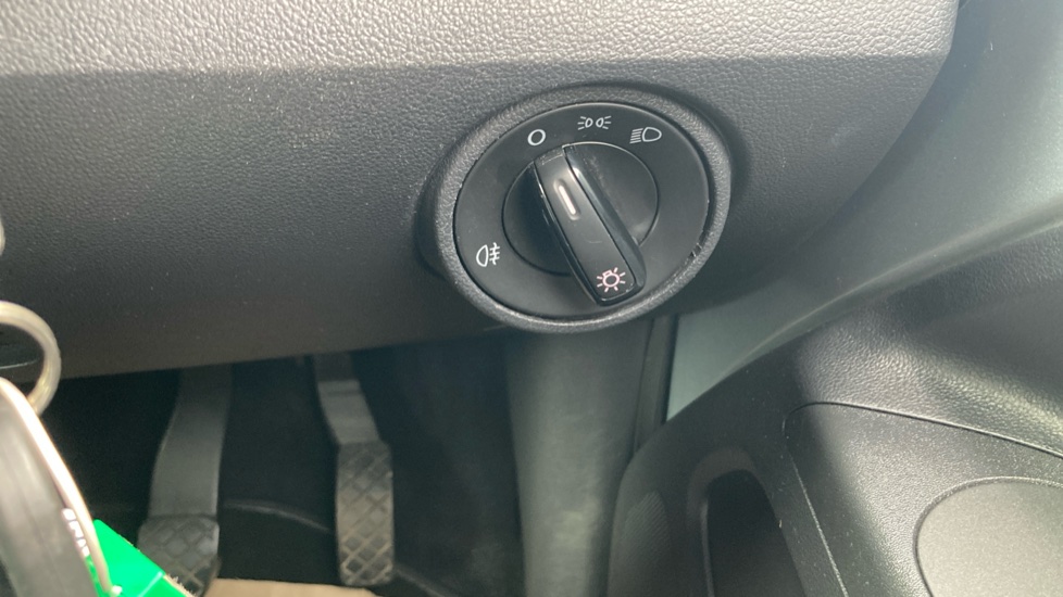 Volkswagen Up 1.0 Move Up 5dr Petrol Hatchback - Image 22