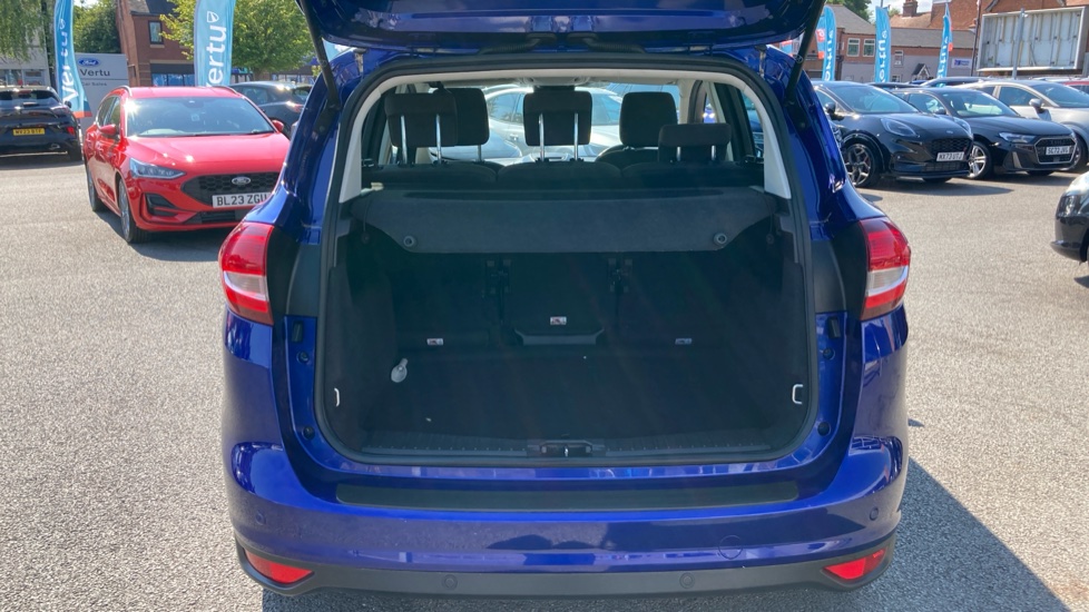 Ford C-MAX 1.0 EcoBoost 125 Titanium 5dr Petrol Estate - Image 4