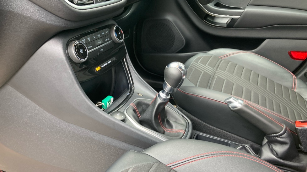 Ford Puma 1.0 EcoBoost Hybrid mHEV ST-Line X 5dr Petrol Hatchback - Image 13