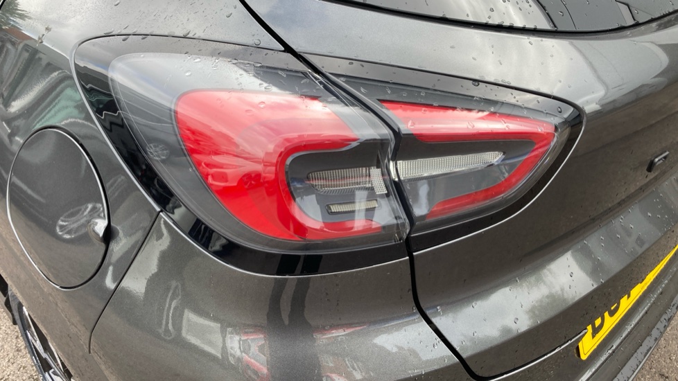 Ford Puma 1.0 EcoBoost Hybrid mHEV ST-Line X 5dr Petrol Hatchback - Image 25